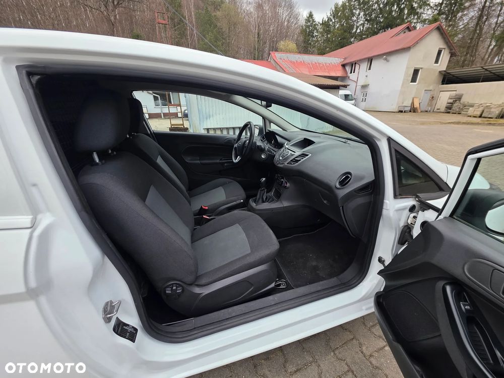Ford Fiesta 1.5 TDCi Celebration - 30