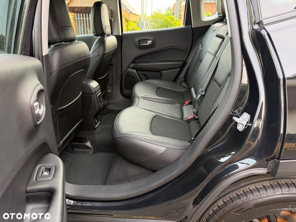 Jeep Compass 1.3 TMair Night Eagle FWD S&S DDCT - 16