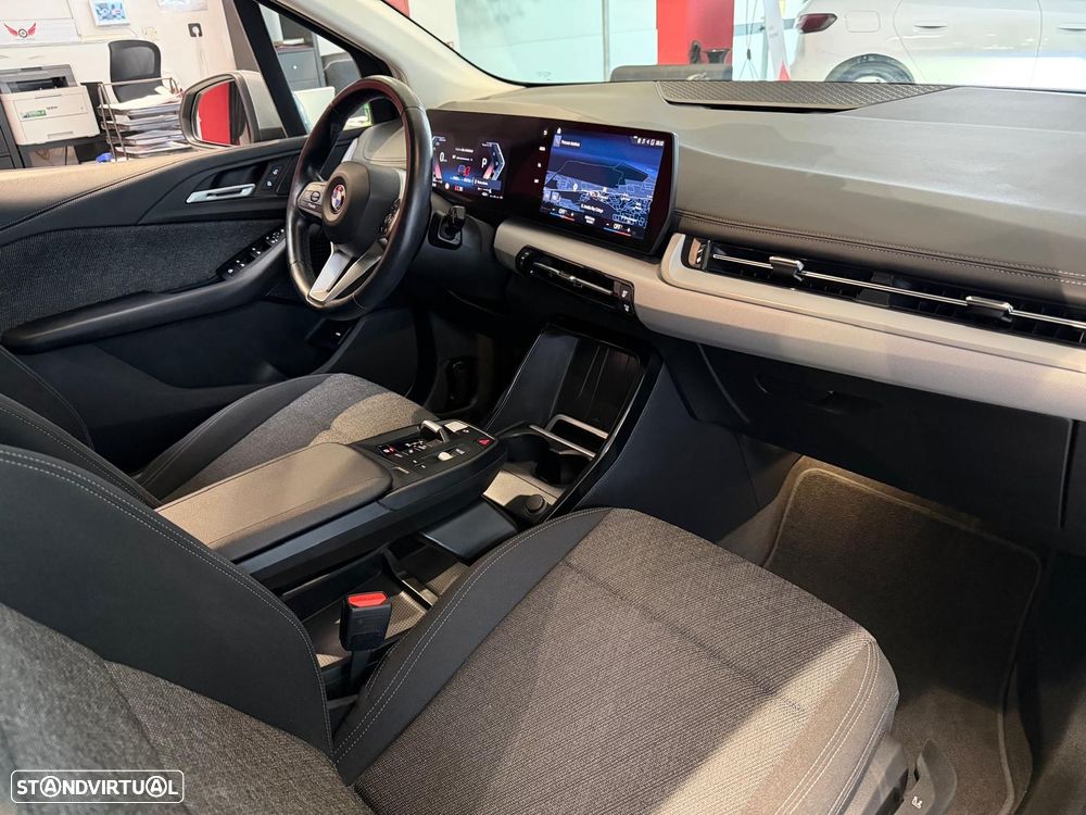 BMW 218 Active Tourer - 11