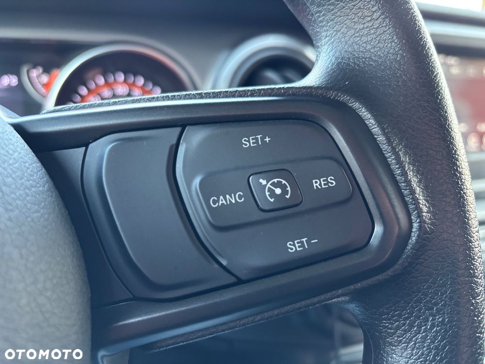 Jeep Wrangler Unlimited GME 2.0 Turbo Sahara - 28