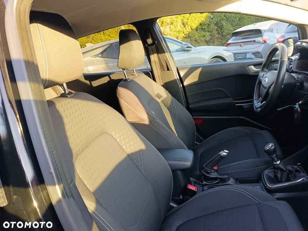 Ford Fiesta 1.0 EcoBoost S&S TITANIUM - 25