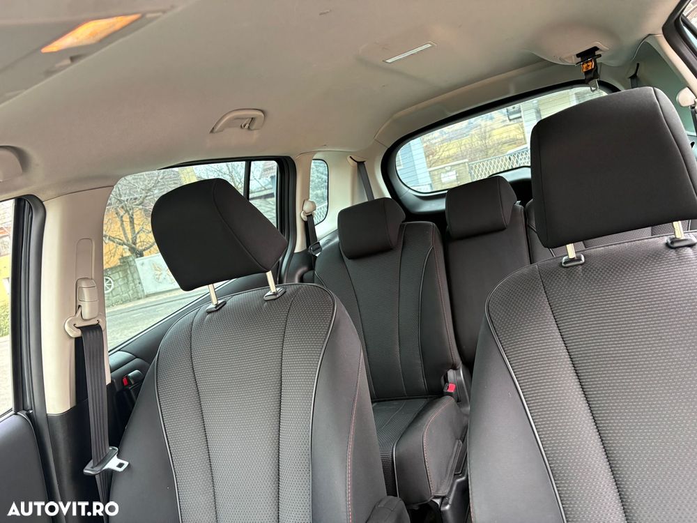 Mazda 5 - 2