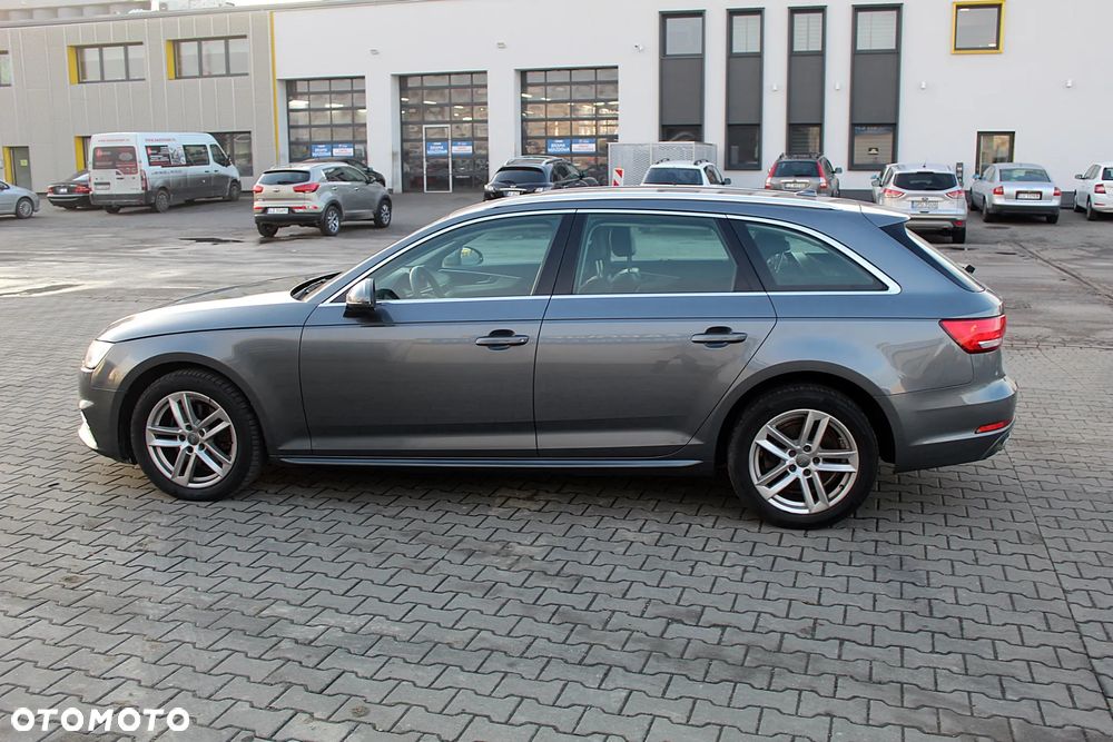 Audi A4 Avant - 4