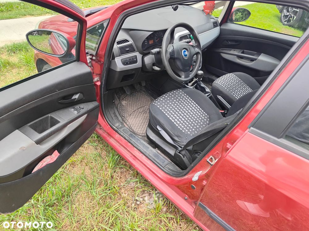 Fiat Grande Punto - 6