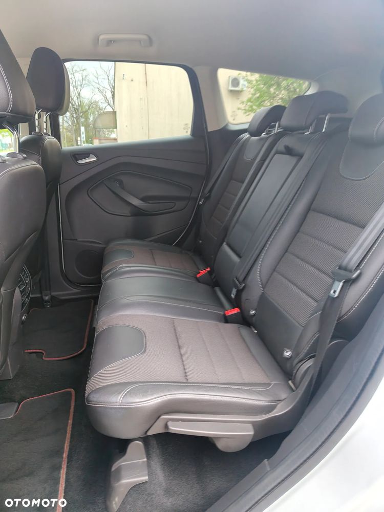 Ford Kuga - 13