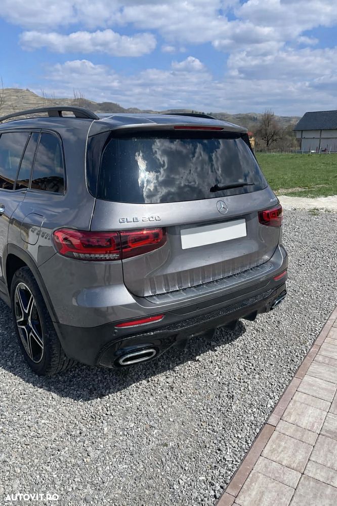 Mercedes-Benz GLB 200 4MATIC Aut. - 4