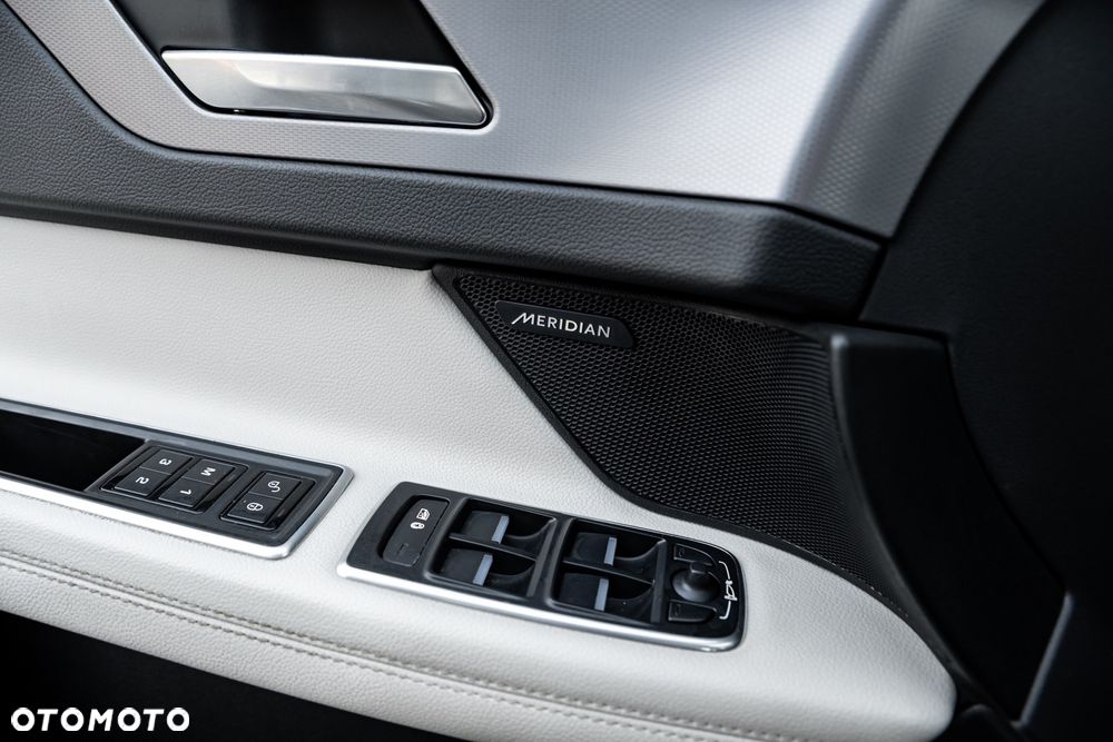 Jaguar XF 35t R-Sport - 28