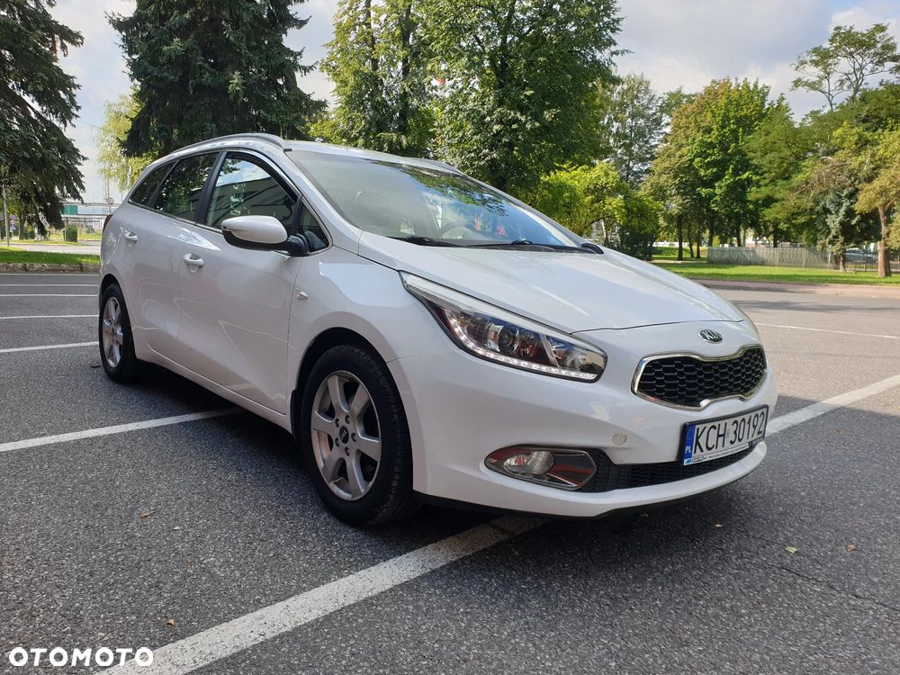 Kia Ceed 1.6 GDI Platinum Edition - 1