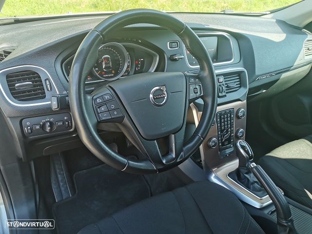 Volvo V40 Cross Country 2.0 D2 Kinetic Geartronic - 8