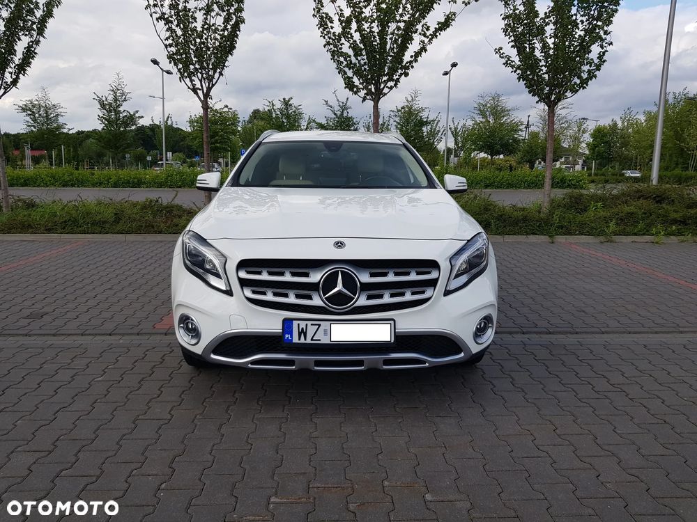 Mercedes-Benz GLA 250 7G-DCT - 3