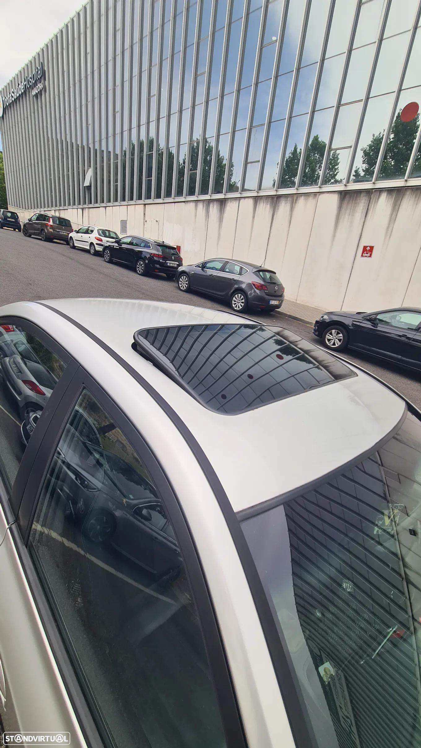 Hyundai Elantra 2.0 GLS Plus - 8