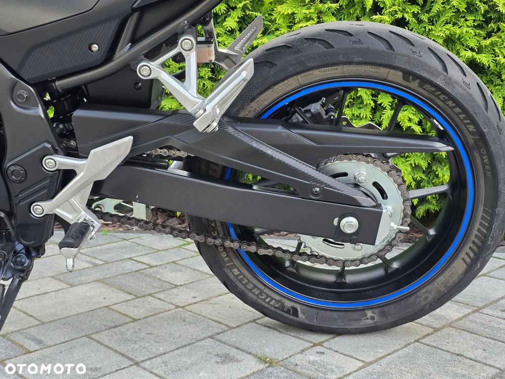 Honda CB - 23