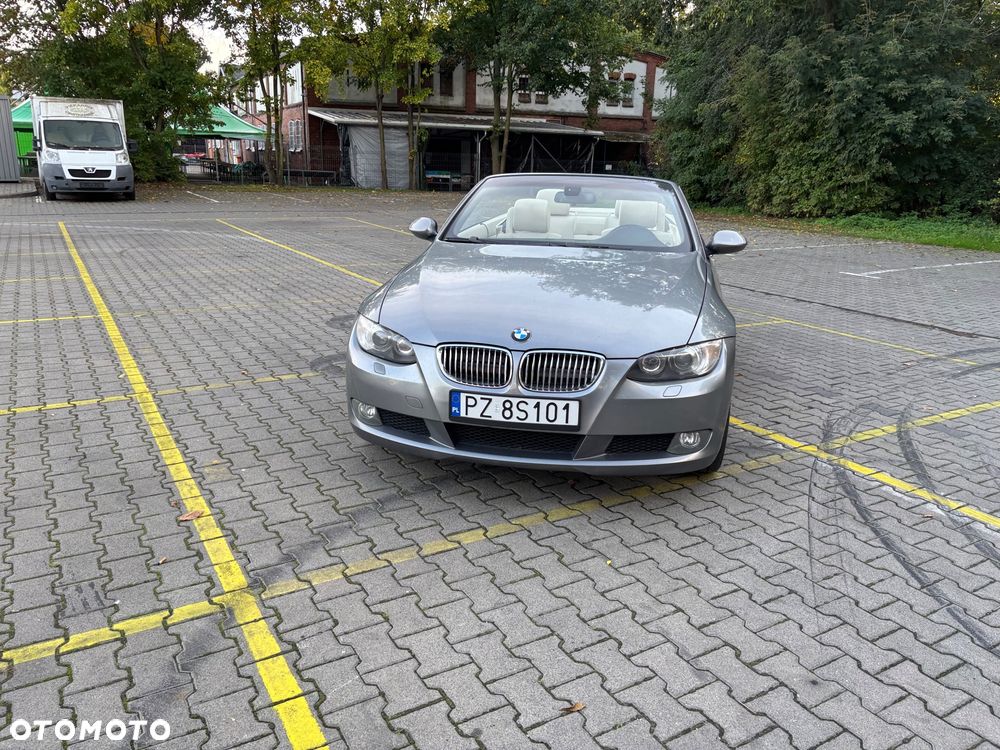 BMW Seria 3 320i - 15