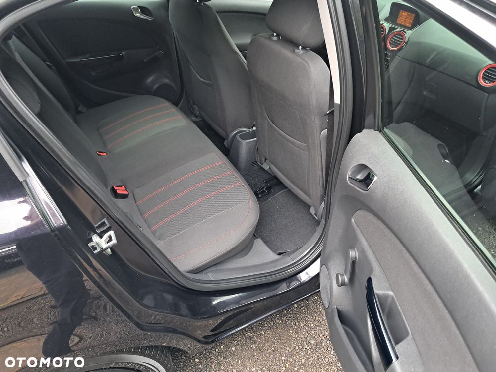 Opel Corsa 1.4 16V Color Edition - 9