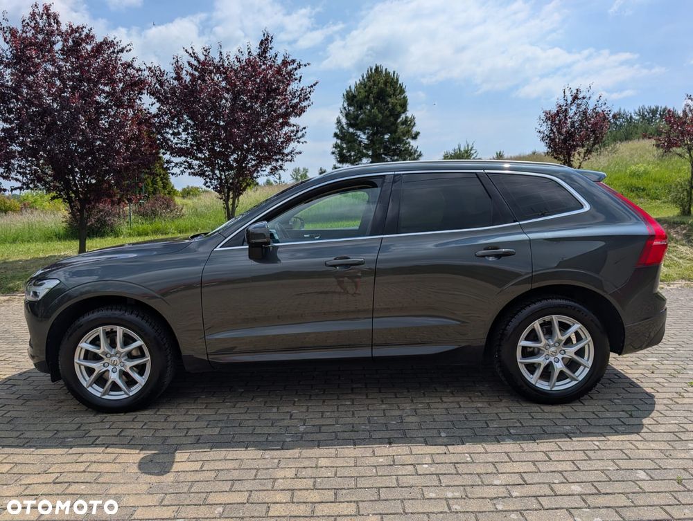 Volvo XC 60 D4 AWD Momentum - 4