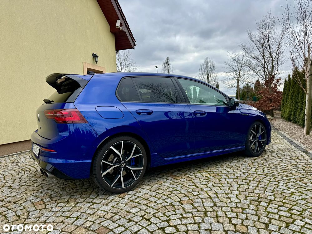 Volkswagen Golf - 8