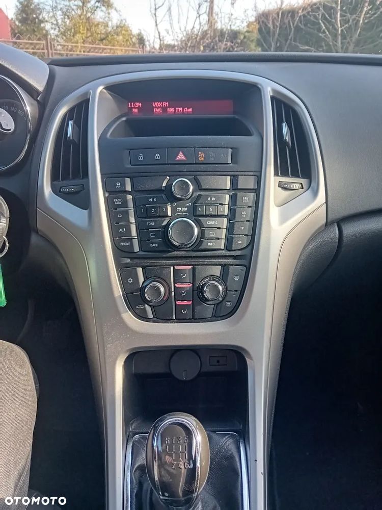 Opel Astra 1.4 Turbo Color Edition - 4