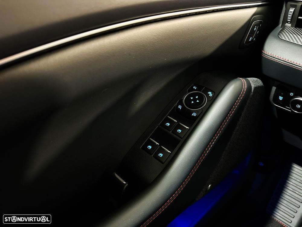 Ford Mustang Mach-E AWD PREMIUM - 45