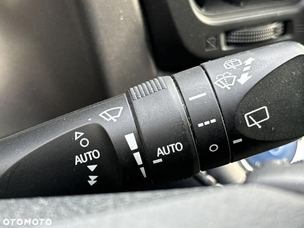 Toyota RAV4 Hybrid Premium 4x2 - 22