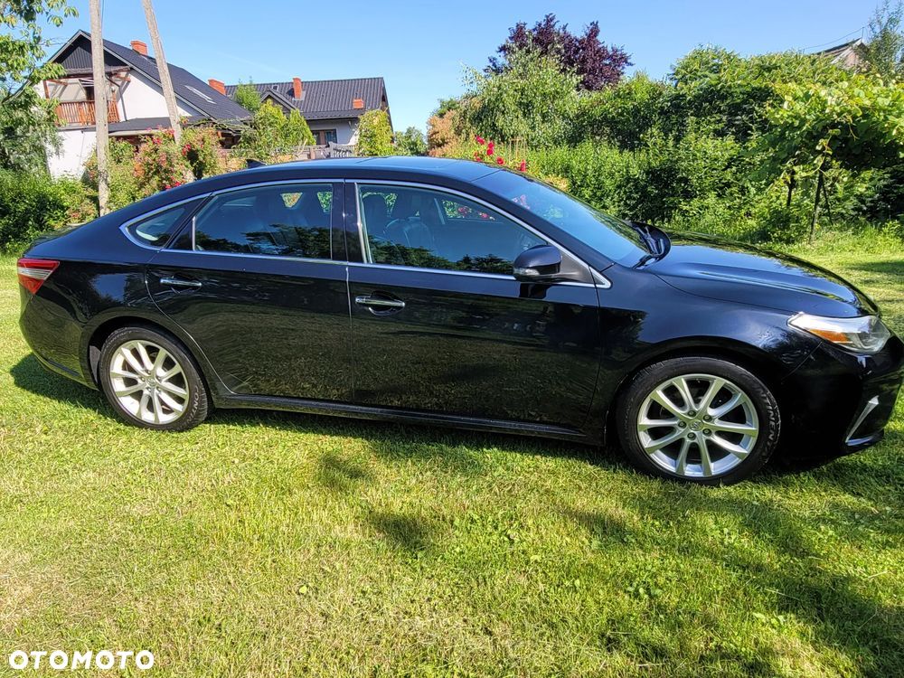 Toyota Avalon - 1