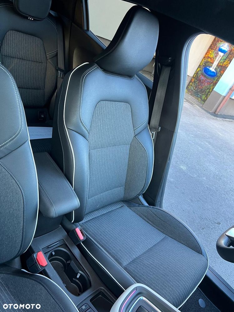 Renault Clio - 32