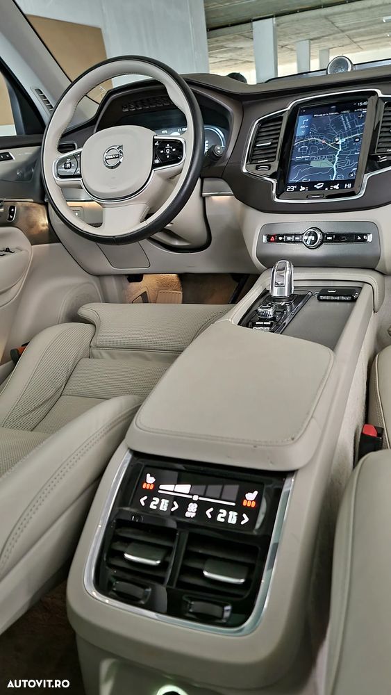 Volvo XC 90 T8 AWD Twin Engine Geartronic Inscription - 18