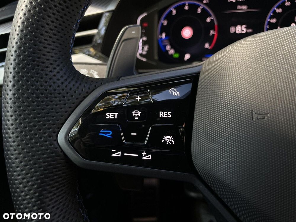 Volkswagen Arteon 2.0 TSI 4Motion R DSG - 29