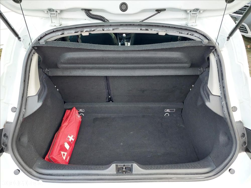 Renault Clio 1.2 16V Intens+ EU6 - 17