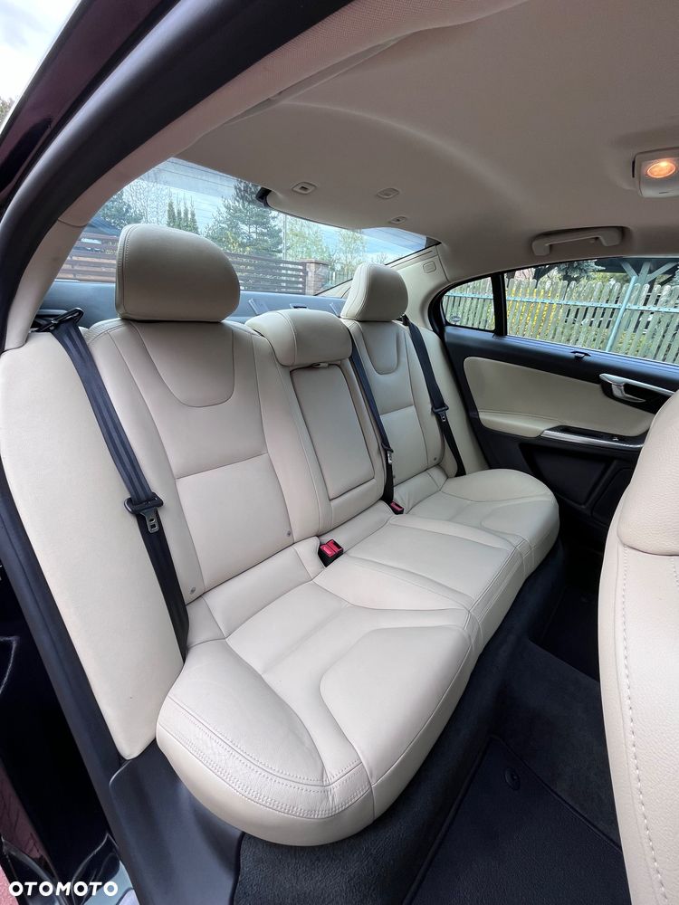 Volvo S60 T5 Drive-E Summum - 22