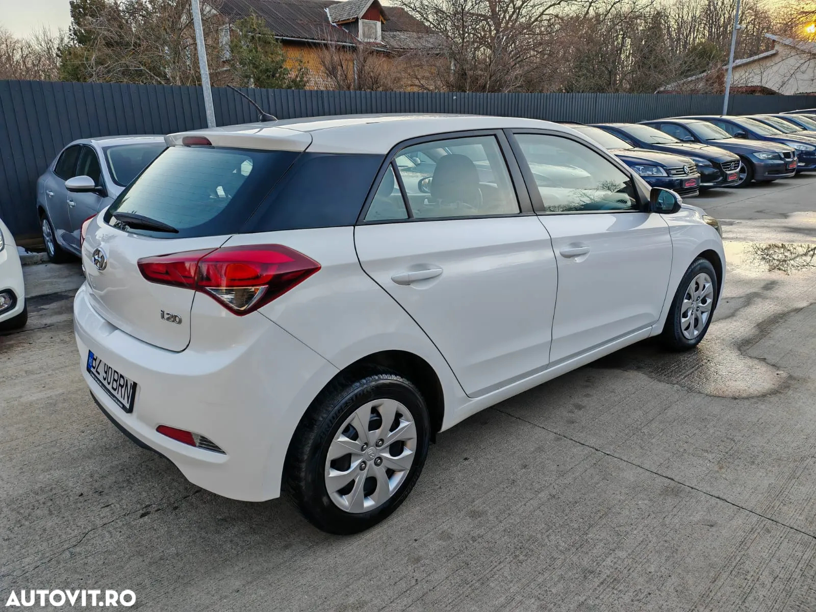 Hyundai i20 1.1 CRDi M/T Confort - 4