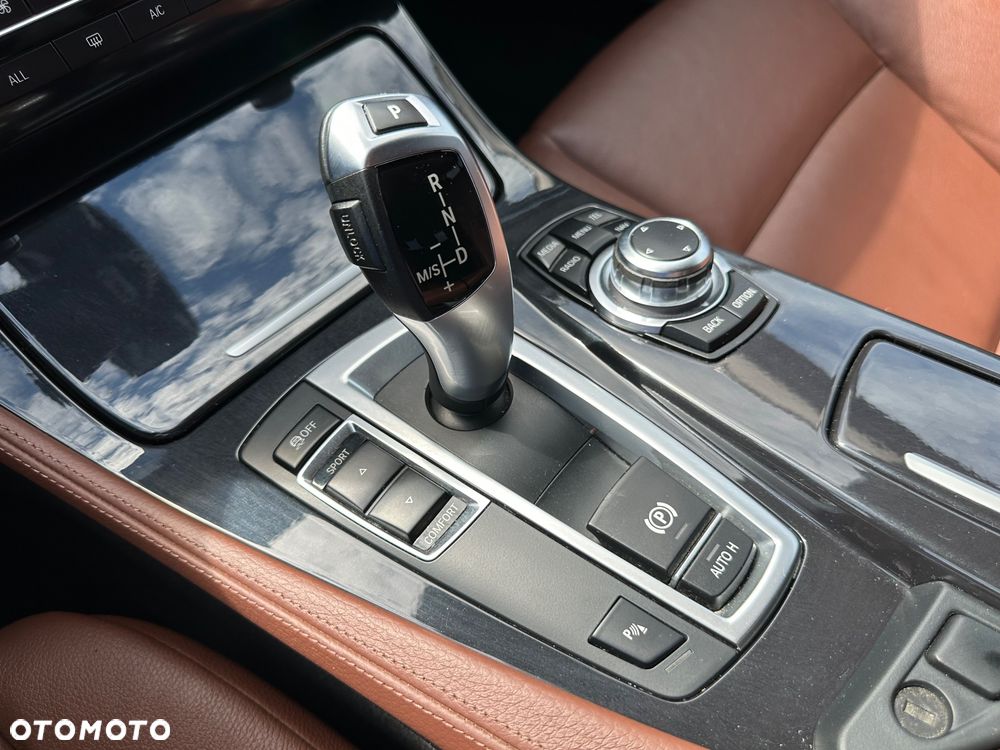 BMW Seria 5 - 21