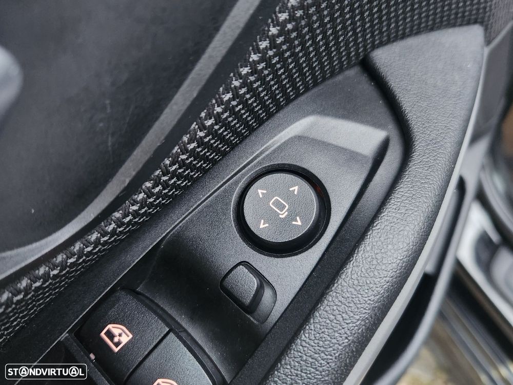 BMW 318 d Touring - 33