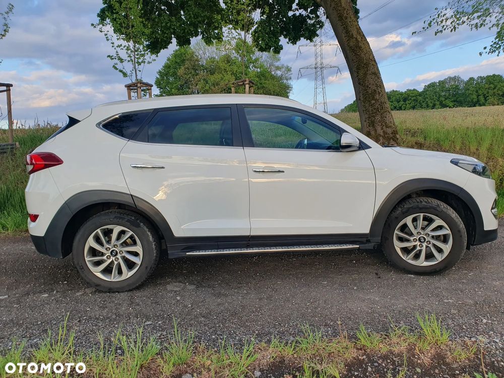 Hyundai Tucson 1.6 GDI BlueDrive GO 2WD - 28