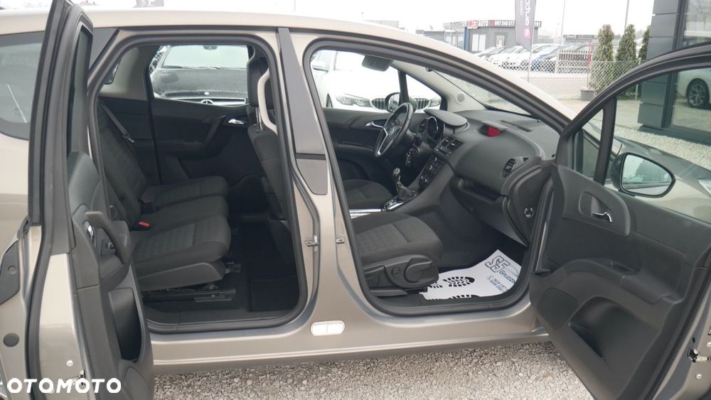 Opel Meriva - 15