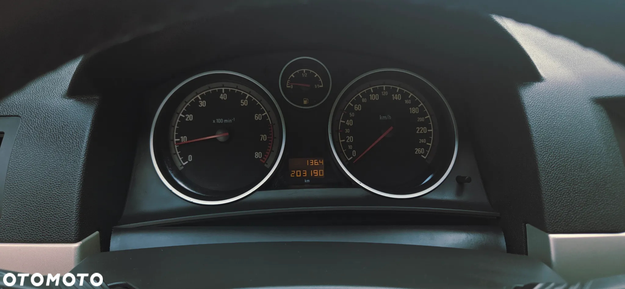 Opel Astra GTC 1.8 Cosmo - 27