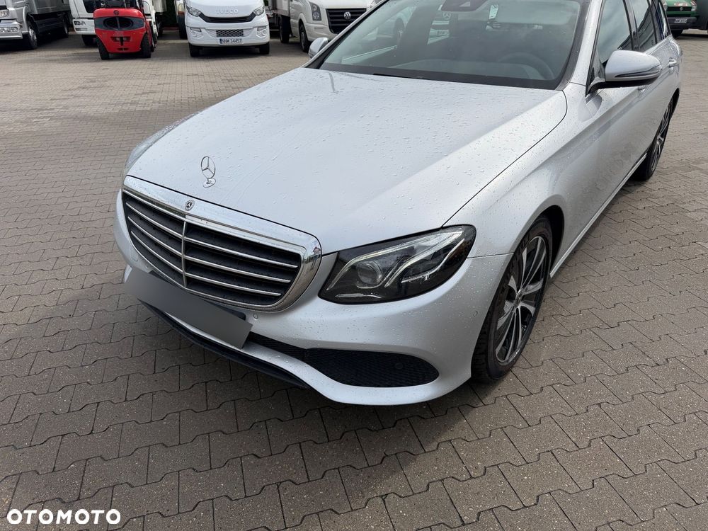 Mercedes-Benz Klasa E - 1