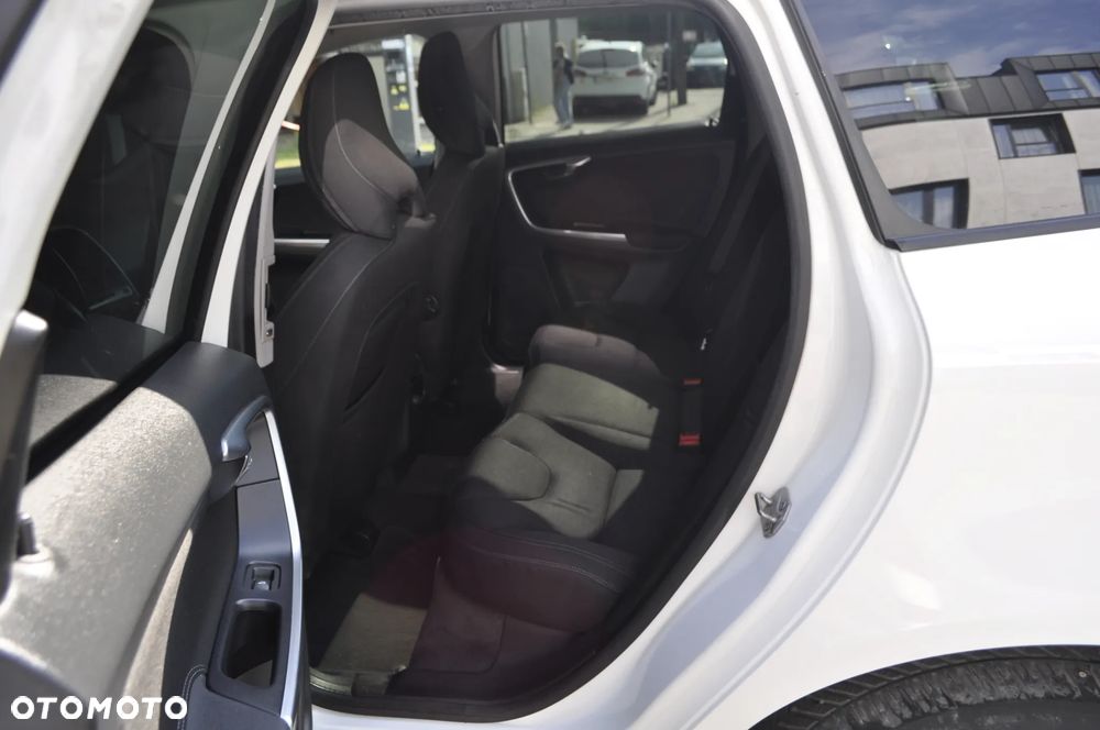 Volvo XC 60 D4 Drive-E Summum - 11