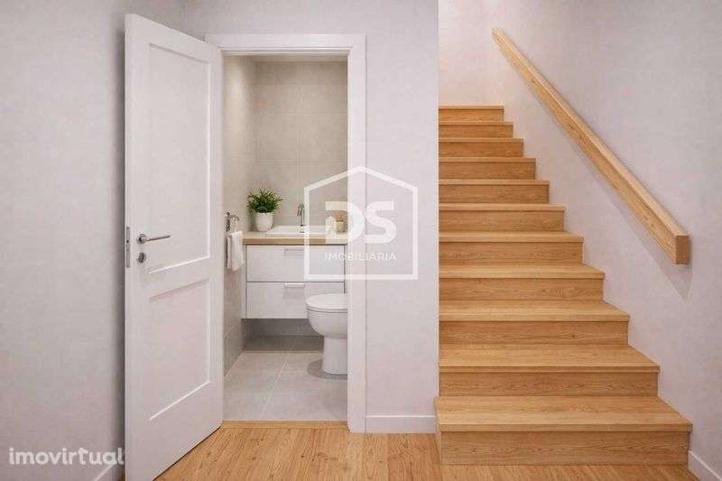 Moradia T2 com Garagem (Chave na mão) | Localização Central no Porto - Grande imagem: 4/12