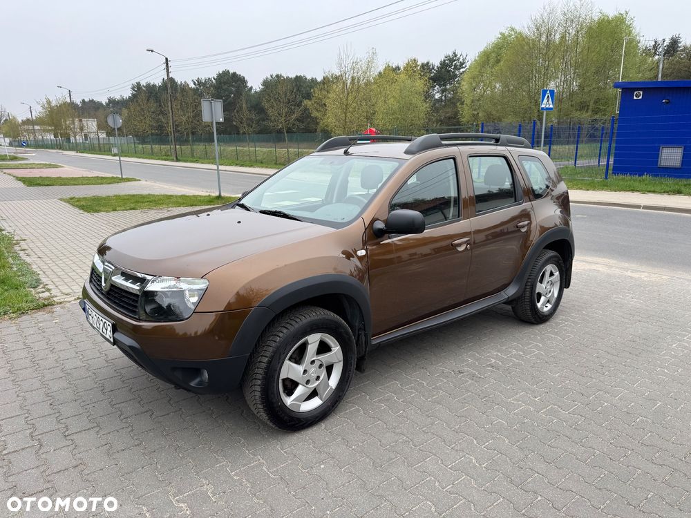 Dacia Duster 1.6 Laureate 4x4 - 1
