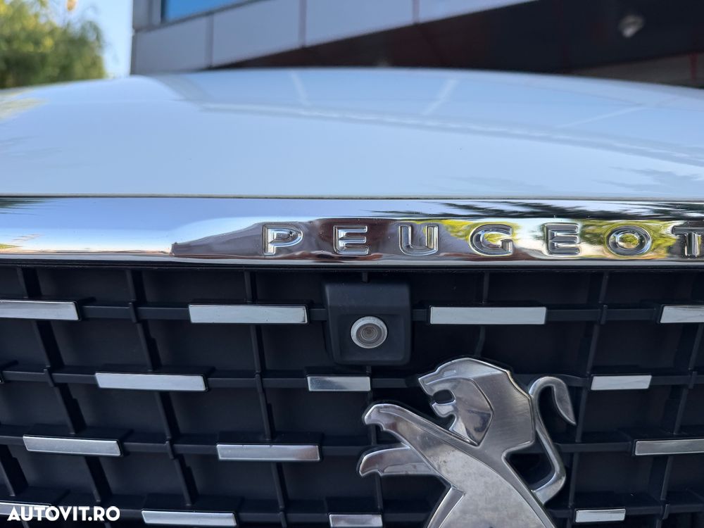 Peugeot 3008 1.2 PureTech 130 EAT8 GT - 9