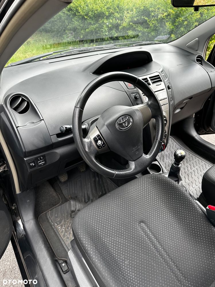 Toyota Yaris 1.33 Terra - 6