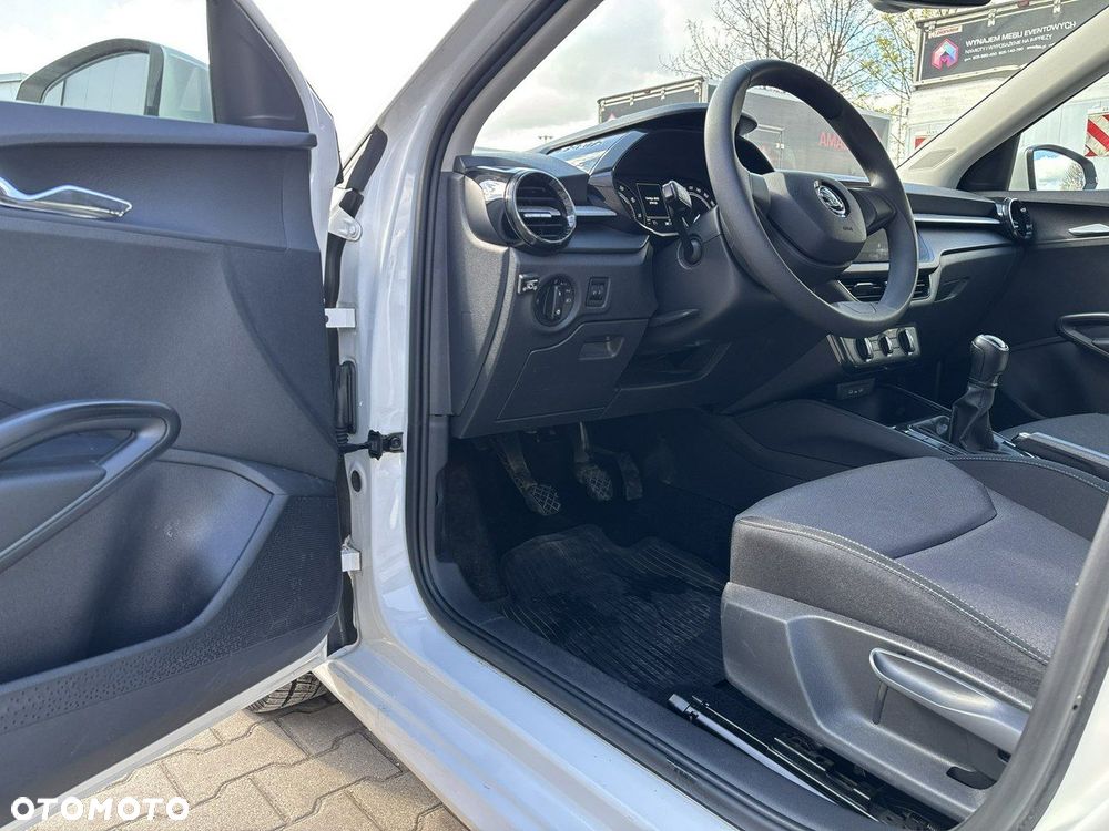 Skoda Fabia 1.0 Ambition - 10