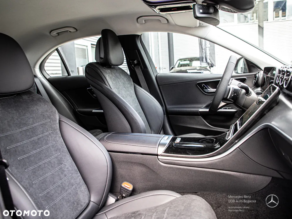 Mercedes-Benz Klasa C 220 d mHEV 4-Matic AMG - 6