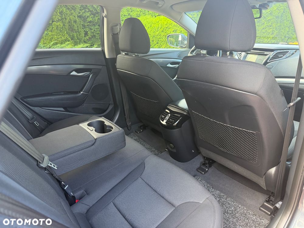 Hyundai i40 Kombi 1.7 CRDi Premium - 15