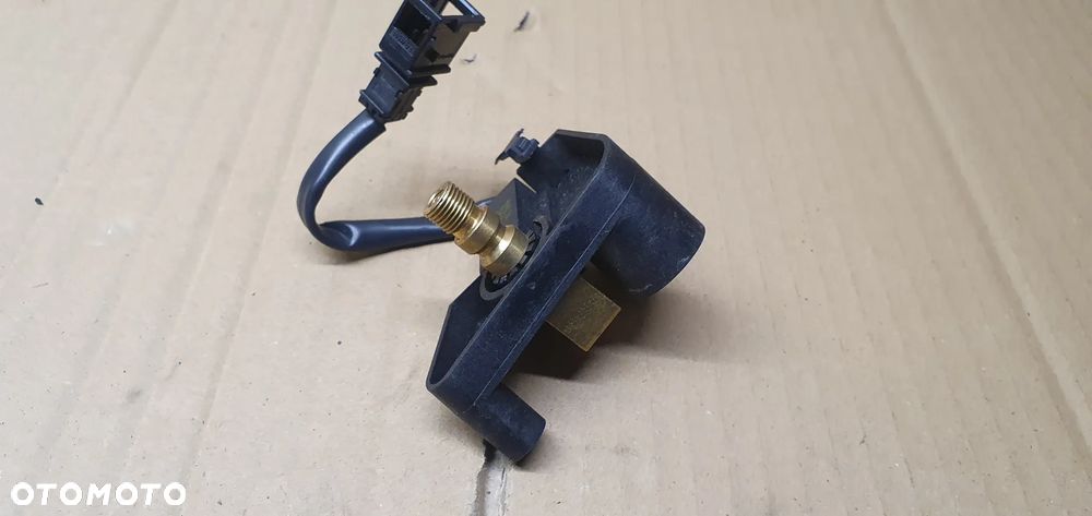 Czujnik zawór ciśnienia zawieszenia VW Touareg 7L0616751A - 6