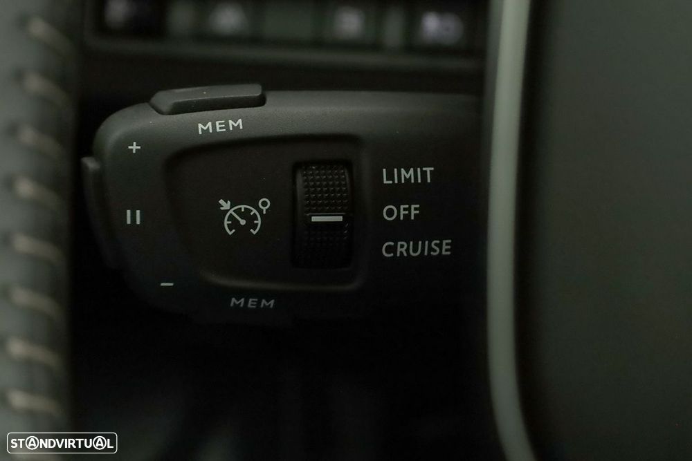 Peugeot 3008 1.6 Hybrid Allure e-EAT8 - 18