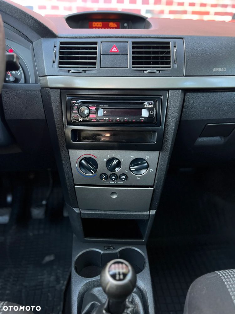 Opel Meriva - 25