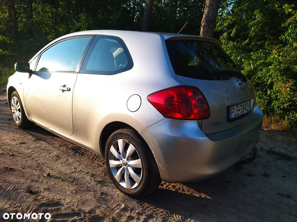 Toyota Auris 2007 photo 4