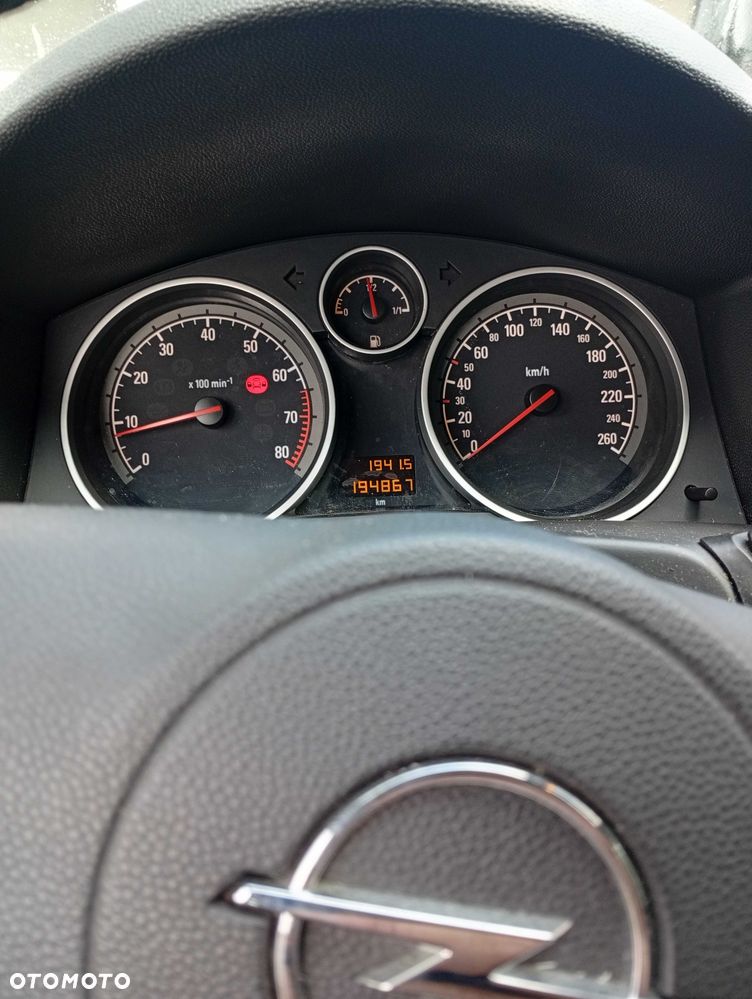 Opel Astra - 8