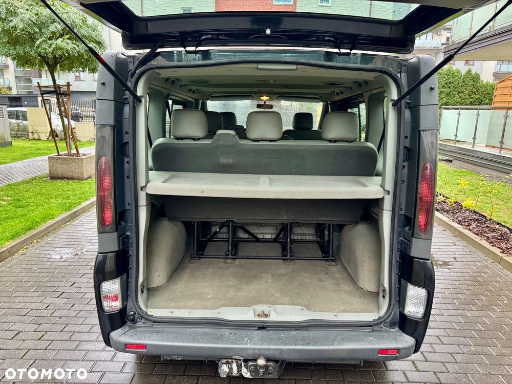 Renault Trafic dCi Passenger - 13